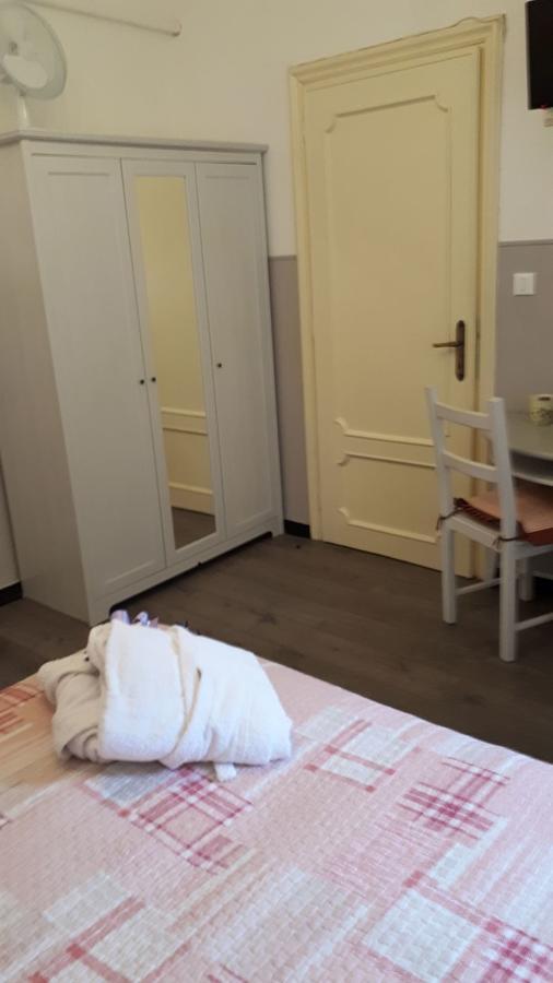 Bed and Breakfast Ai Tre Limoni Варацце Экстерьер фото