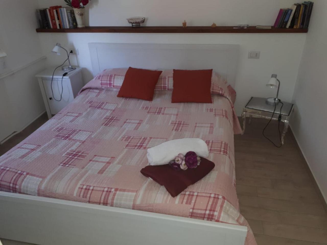 Bed and Breakfast Ai Tre Limoni Варацце Экстерьер фото